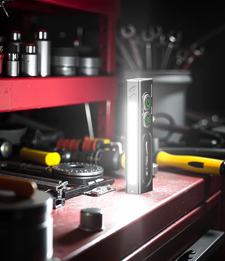 Cuboid budget flashlight